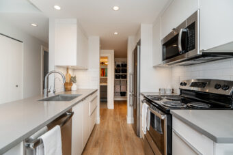 #1202 - 110 W. 4th Street